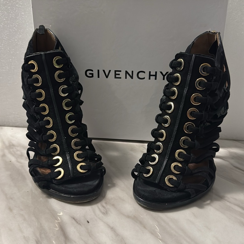 Givenchy Sz 8 Black Suede High Heel Peep Toe Strappy Back Zip Sandals Booties - Picture 8 of 10
